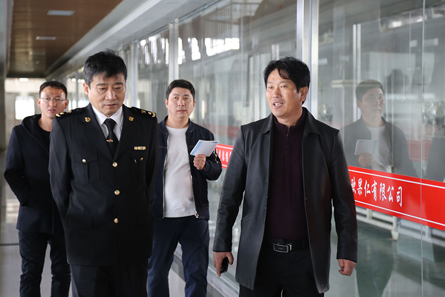 承德市海关领导到日本猛少妇xxxxx猛叫爽,行尸走肉第七季在线观看免费完整版,激情偷拍情侣床戏在哪个网站可以看,男人吃女人逼逼视频中国版,下大片免费观看网站参观视察